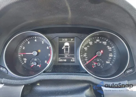 2018 Volkswagen Passat 2.0T R-Line/2.0T S z USA, uszkodzony, nr VIN 1VWAA7A34JC032370